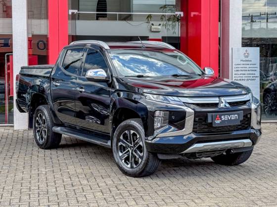 MITSUBISHI L200 TRITON 2.4 16V TURBO DIESEL SPORT HPE-S CD 4P 4X4 AUTOMÁTICO